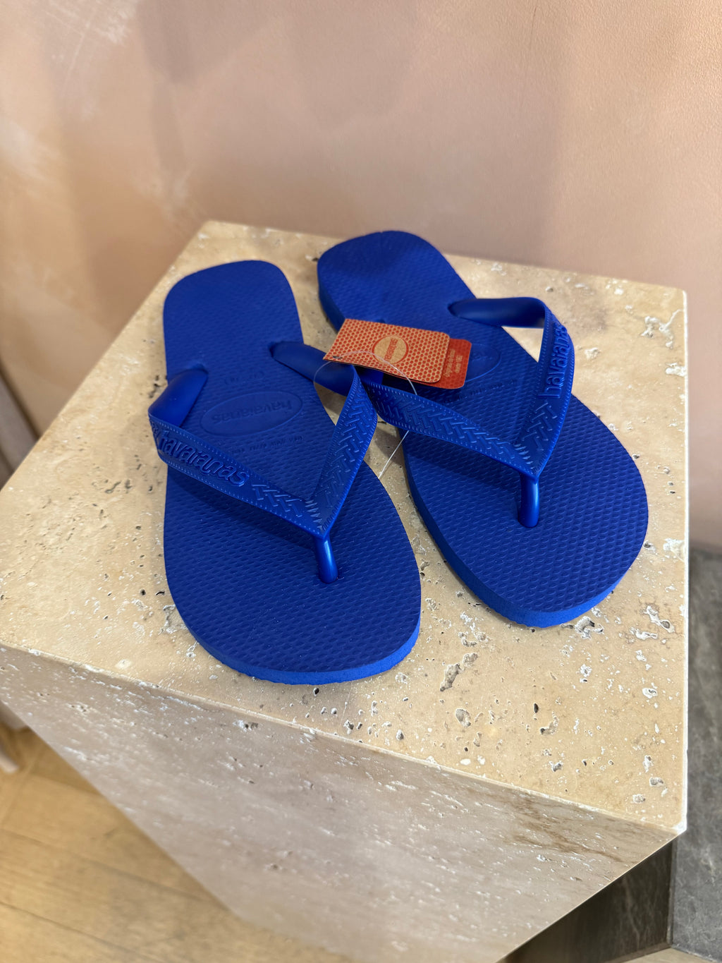 Havaianas Marine Blue Thongs – AESTAS